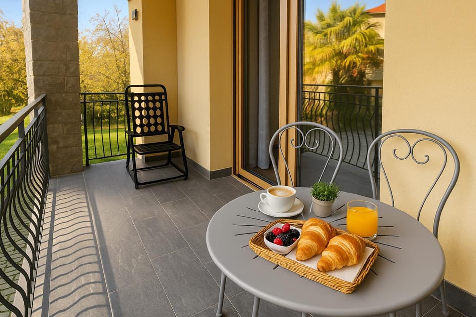 Balcony/Terrace, Balcony/Terrace