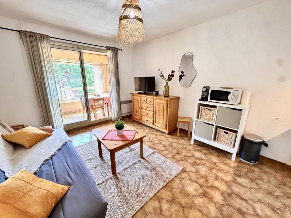Charmant appartement sur le port de Hyères, proche des plages Apartment in Hyères