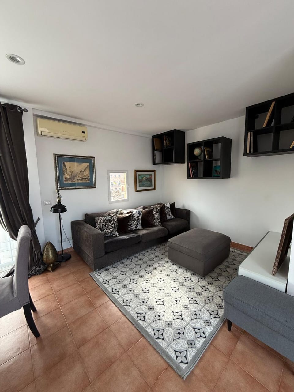 Day, Living room, Seating area, air conditioner, air conditioner