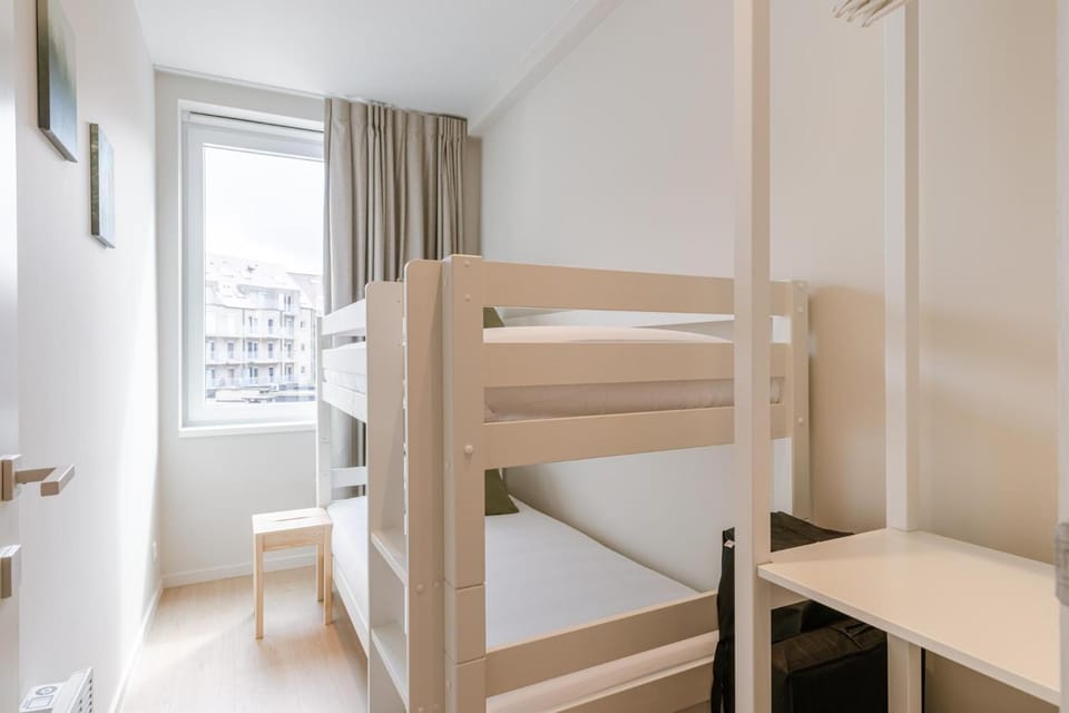 bunk bed