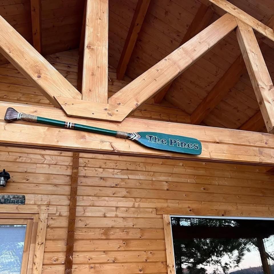 Pines Lakefront Cottage at Horseshoe Lake House in Seguin