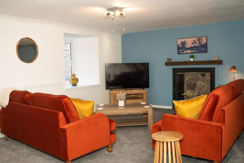 Willoughby Cottage - Rustic Retreat in Crieff House in Scotland