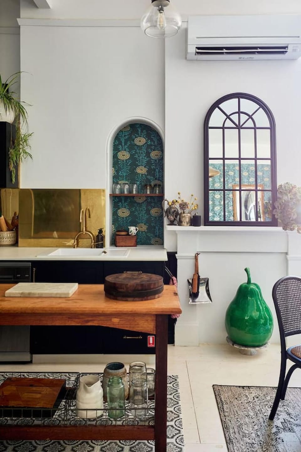 Loft on Margaret A French-Inspired Urban Retreat Apartment in Launceston