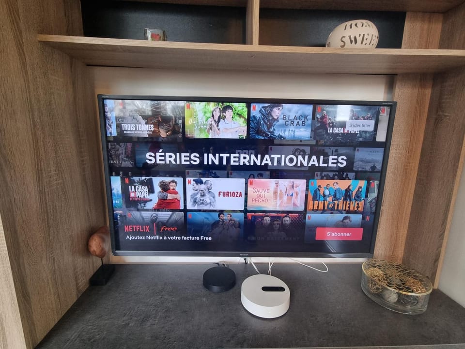 Communal lounge/ TV room, TV and multimedia