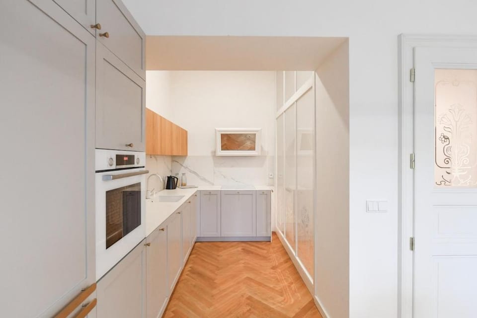 Kitchen or kitchenette, oven, stove, toaster