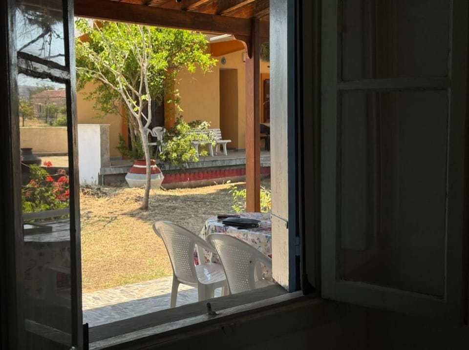 Ampelia home - Vacation home by the sea House in Decentralized Administration of the Aegean