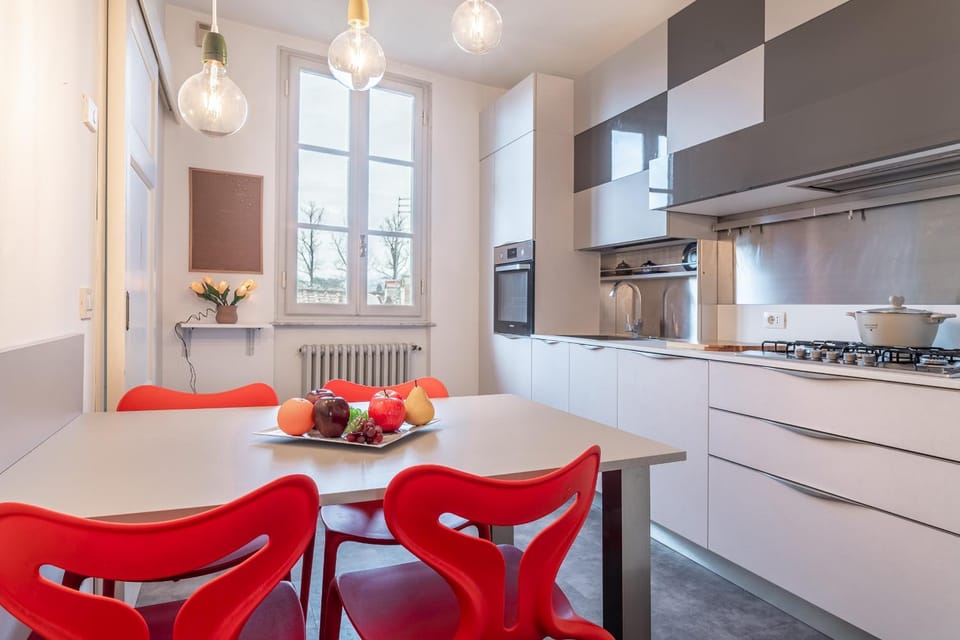 Property building, Kitchen or kitchenette, Living room