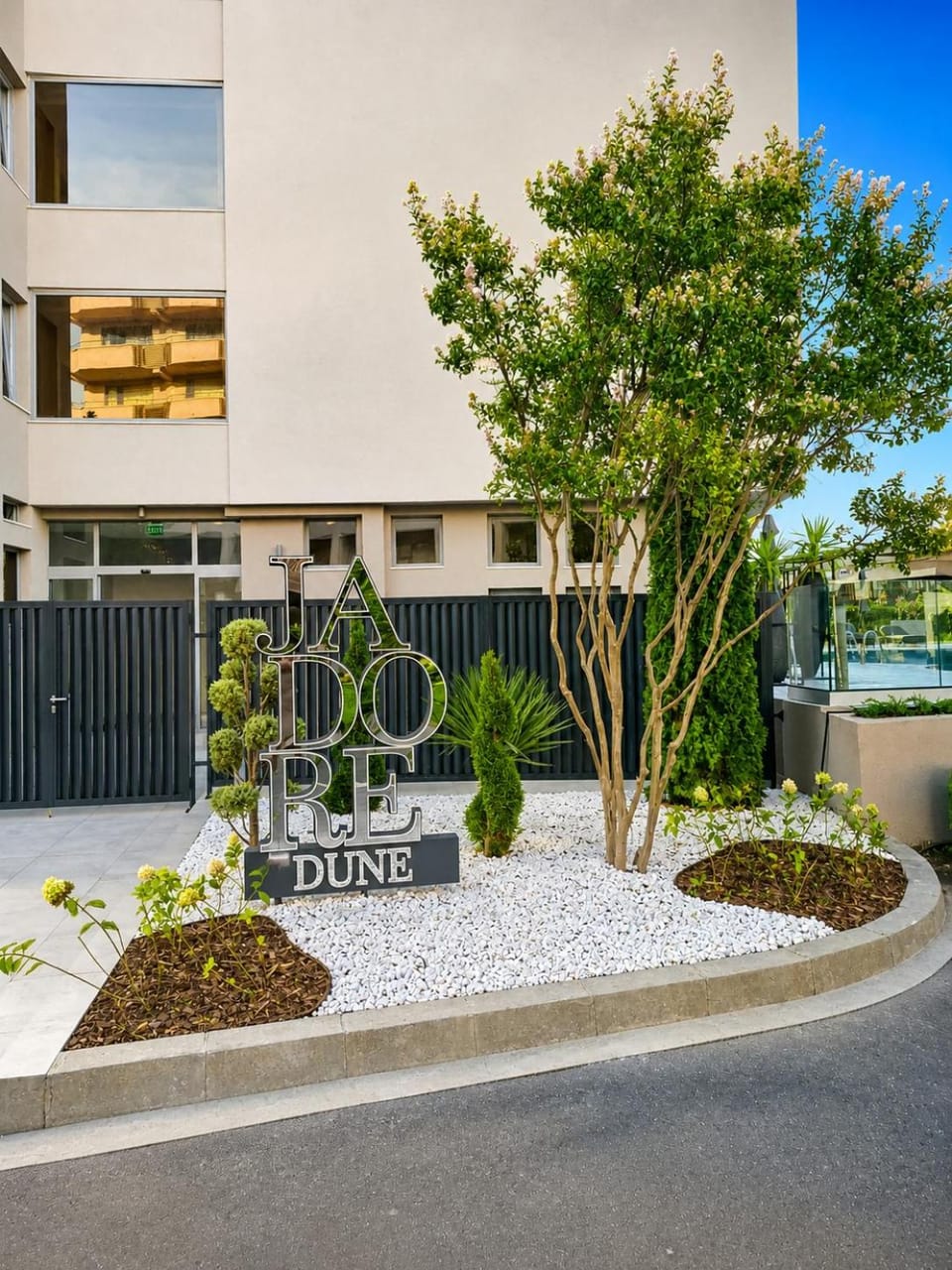 Property building, Day