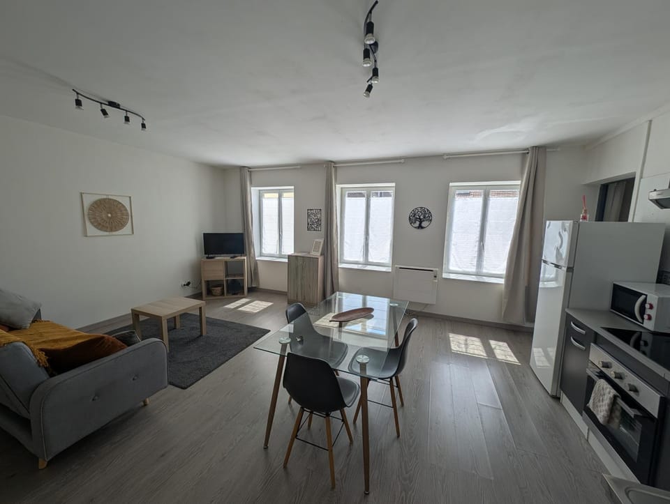TV and multimedia, Living room, Seating area