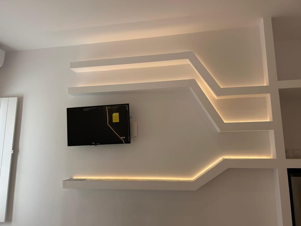 Fira Pulse Designed Suites Hotel in Thera