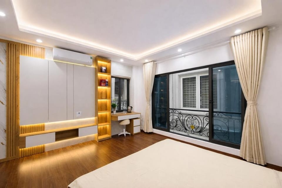 Spacious 4BR House - Elevator - 2km to West Lake Apartment in Hanoi