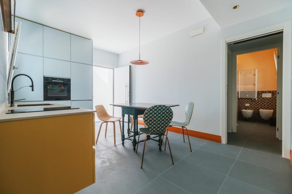 Living room, heating, oven, air conditioner