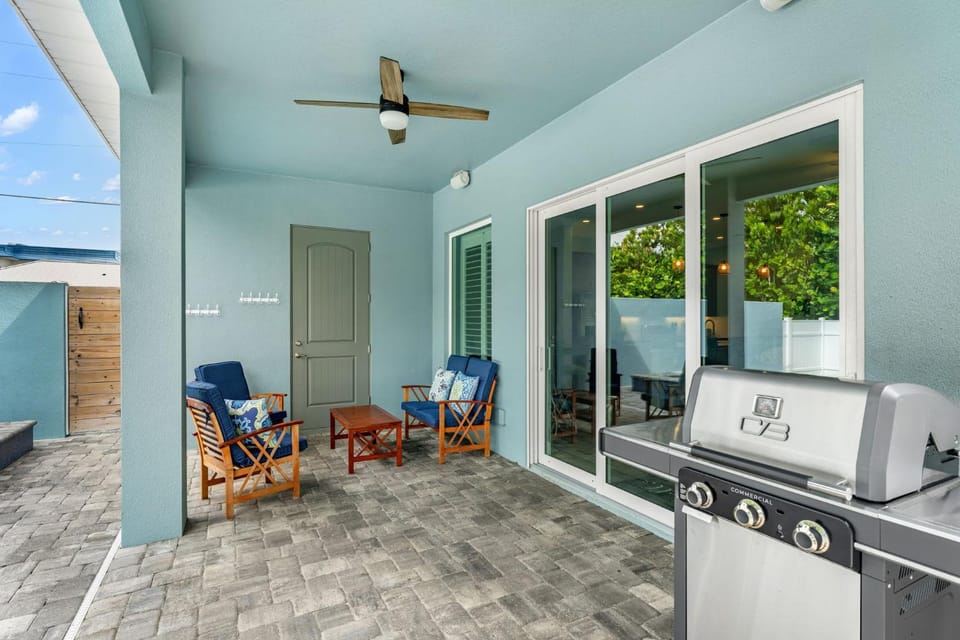 Patio, Day, BBQ facilities, Balcony/Terrace