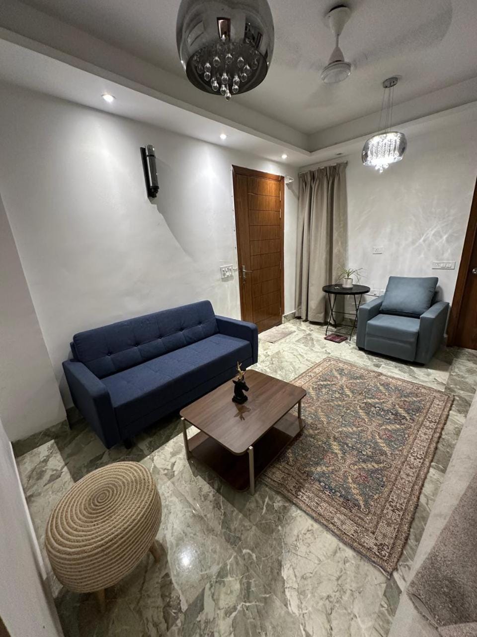 Saket south Delhi Apartment in New Delhi