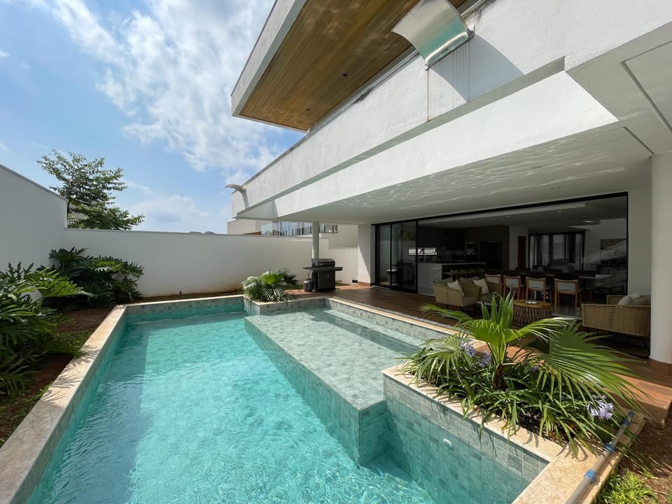 Casa moderna alto padrão em condomínio House in Cotia