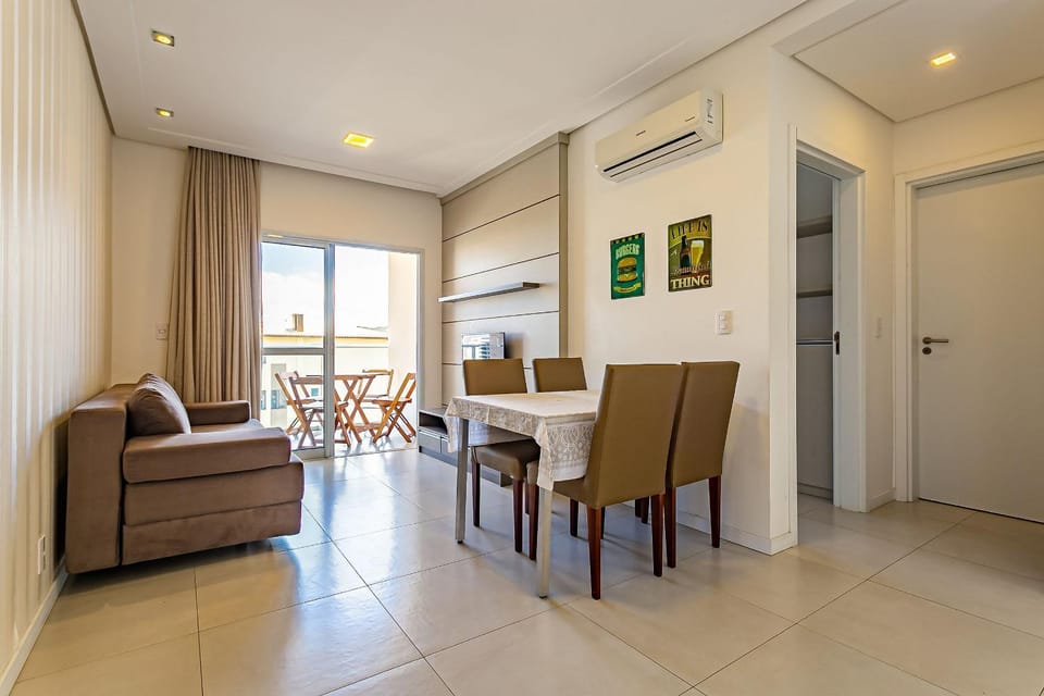 Living room, Dining area, air conditioner