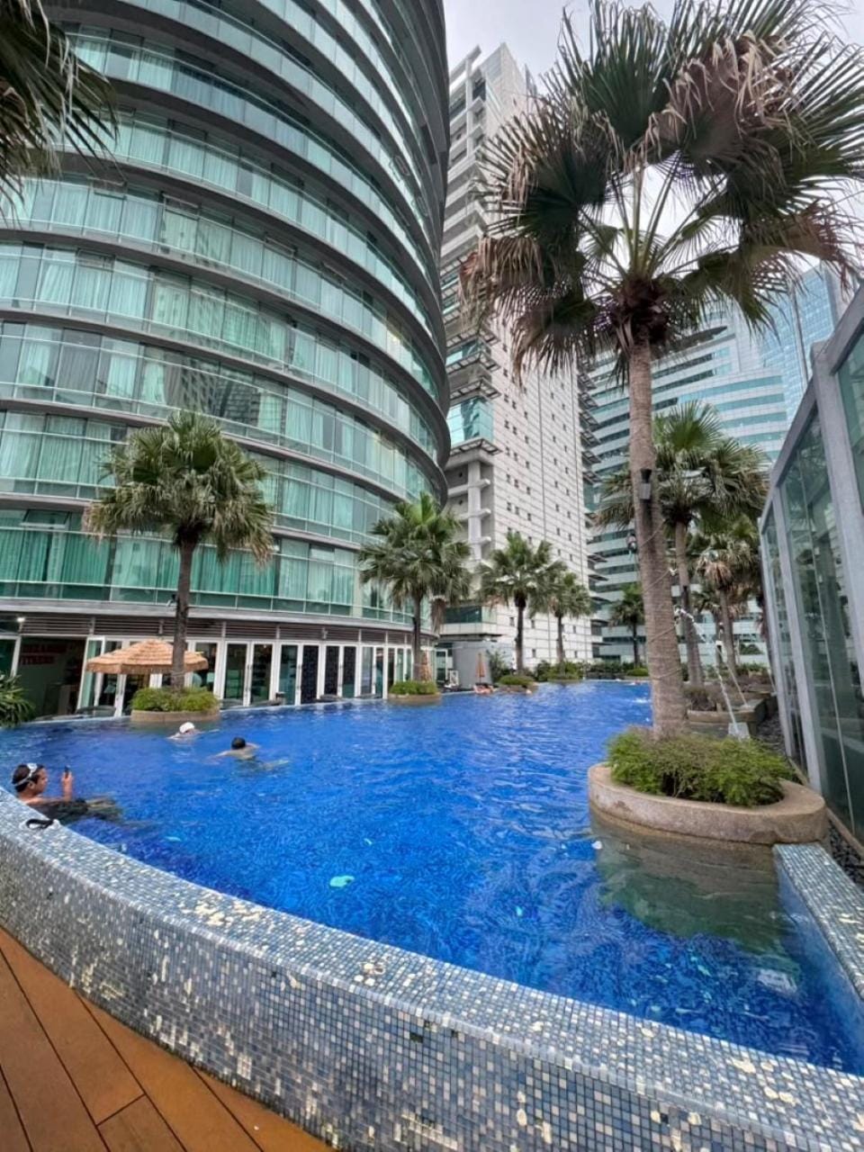 Swimming pool