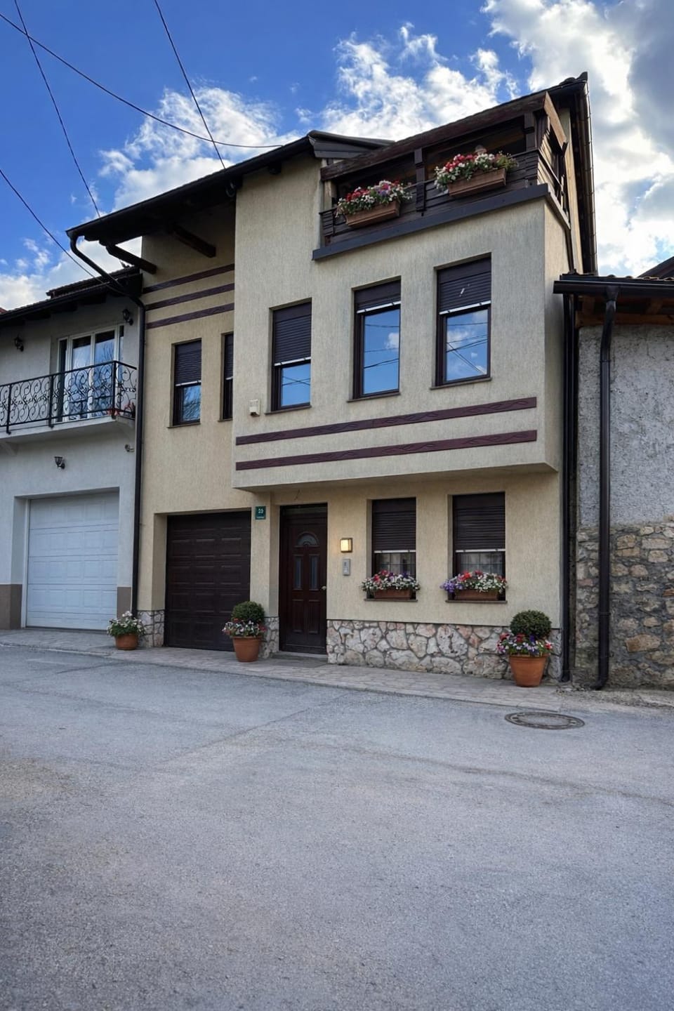 Property building, Day