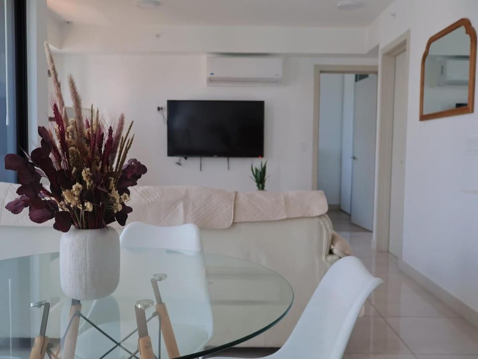 Apartment with AC, pool, gym and more amenities Apartment in San Jose