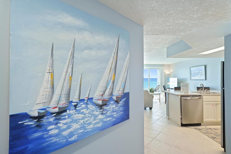 Enjoy Stunning Gulf Front Cabana Club 304! Private balcony with beautiful views! Apartment in Destin