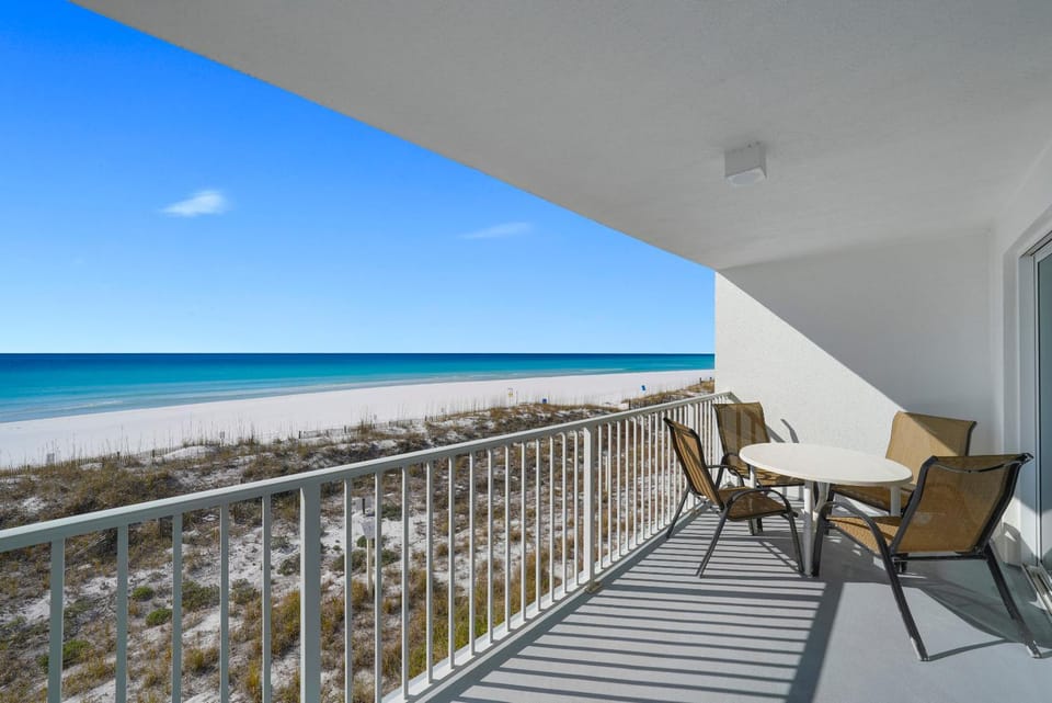 Cabana Club 203 Beachfront Condo Secluded Beach NEW LISTING! Apartment in Destin