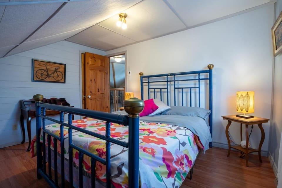 Chalet & Plage 4 ch 12 pers Lac-aux-Sables Chalet in Quebec