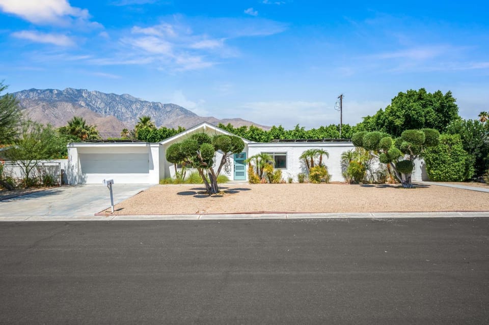 Property building, Natural landscape, Mountain view