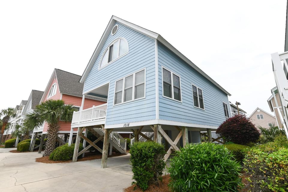 Sea Bridge 1018 - Daydream Believer House in Surfside Beach