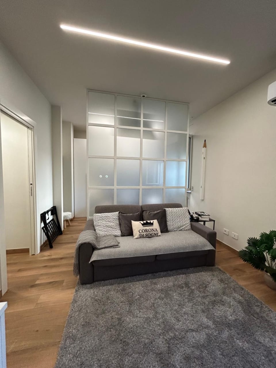 Corona dei Sogni Appartamento moderno vicino Ospedale e Centro Apartment in Novara