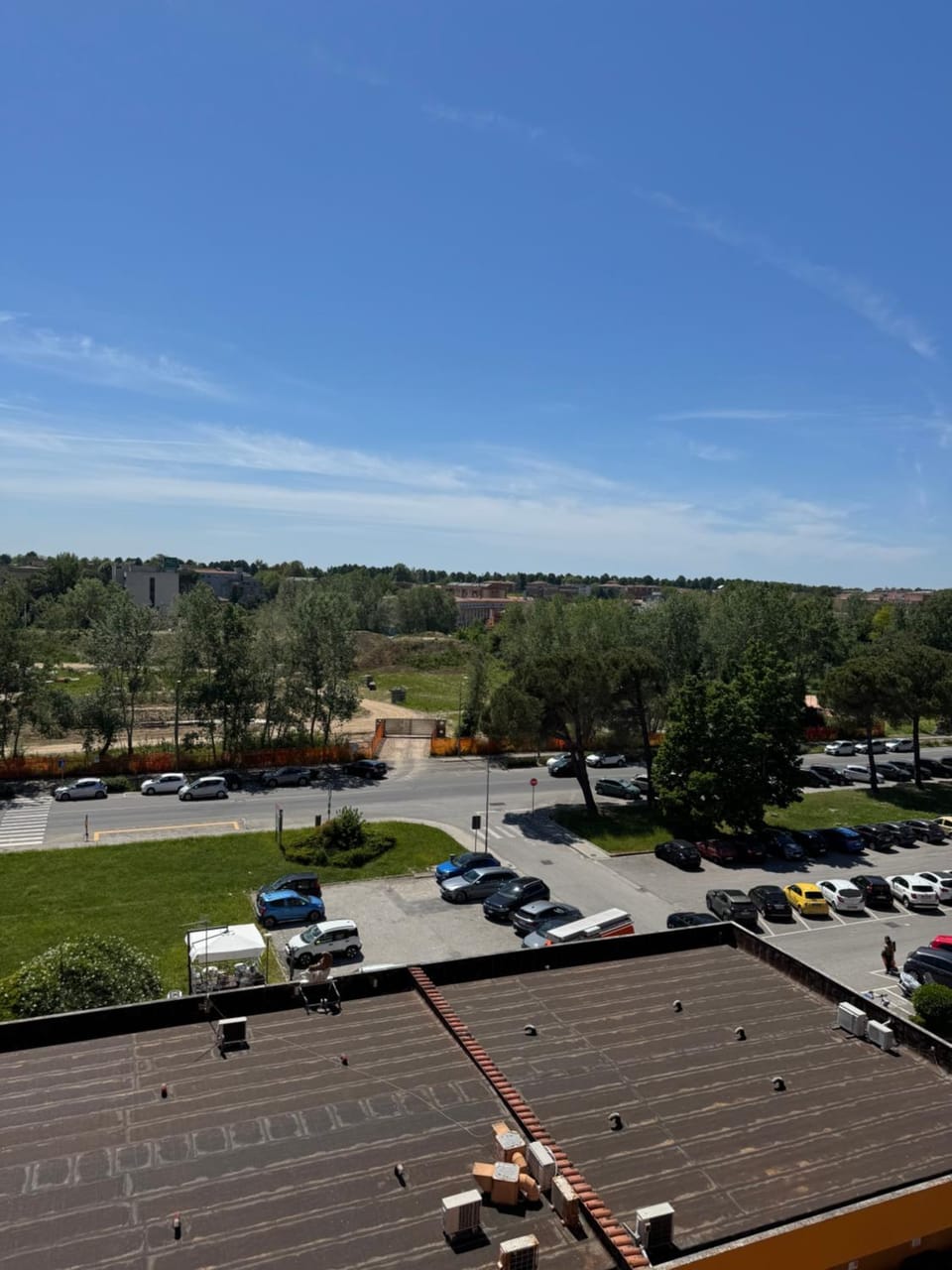 Neighbourhood, View (from property/room), Parking