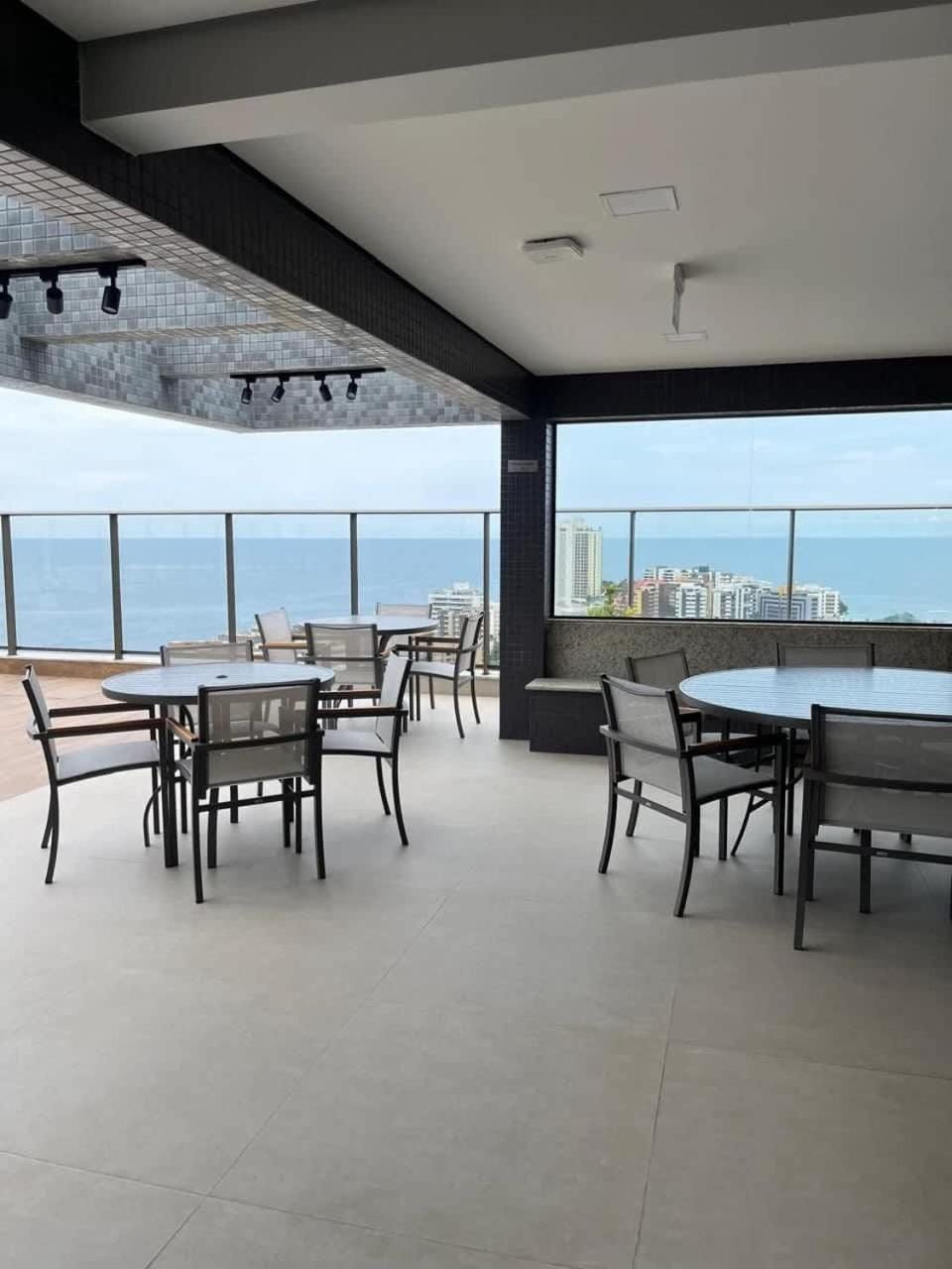 Orla Prime Studio - Sophistication and the Sea Apartment in Salvador