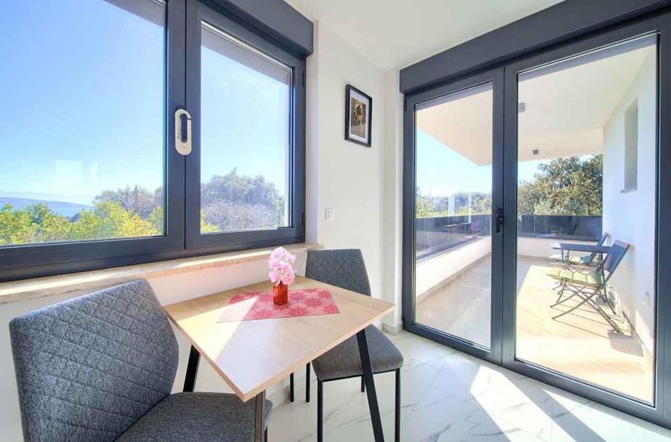 Summer, Balcony/Terrace