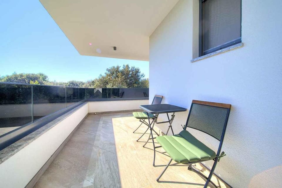 Summer, Balcony/Terrace