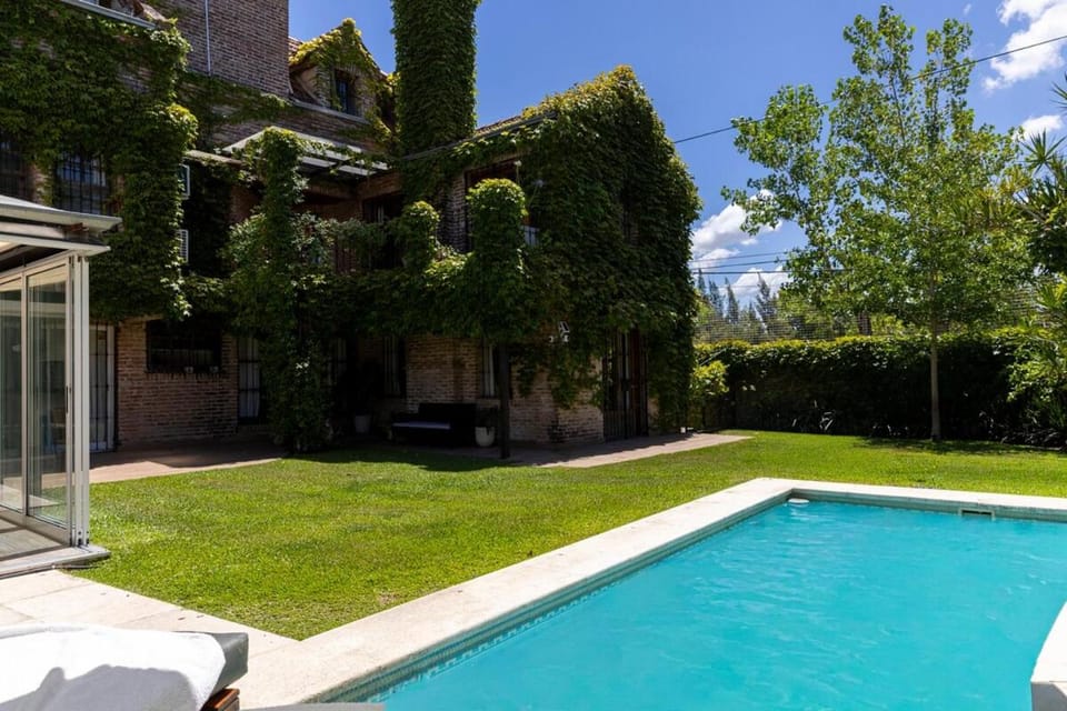 Espectacular casa en el bajo de San Isidro House in San Isidro