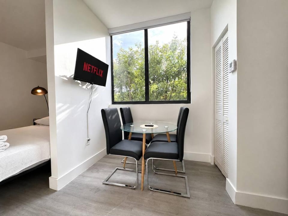 Miami Studio Unit Near Brickell & Close to Beach Apartment in Miami
