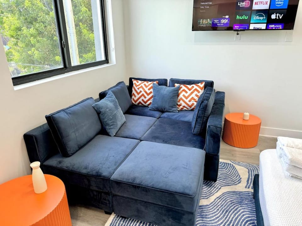 Havana Studio Suite Near Brickell & Close to Beach Apartment in Miami