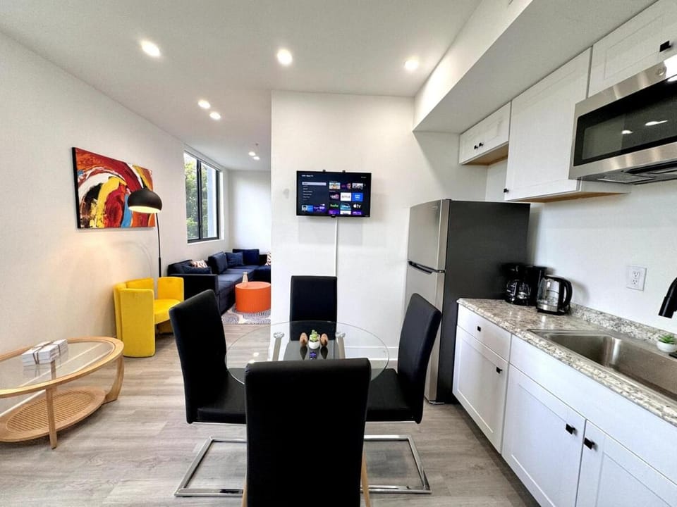 Havana Studio Suite Near Brickell & Close to Beach Apartment in Miami