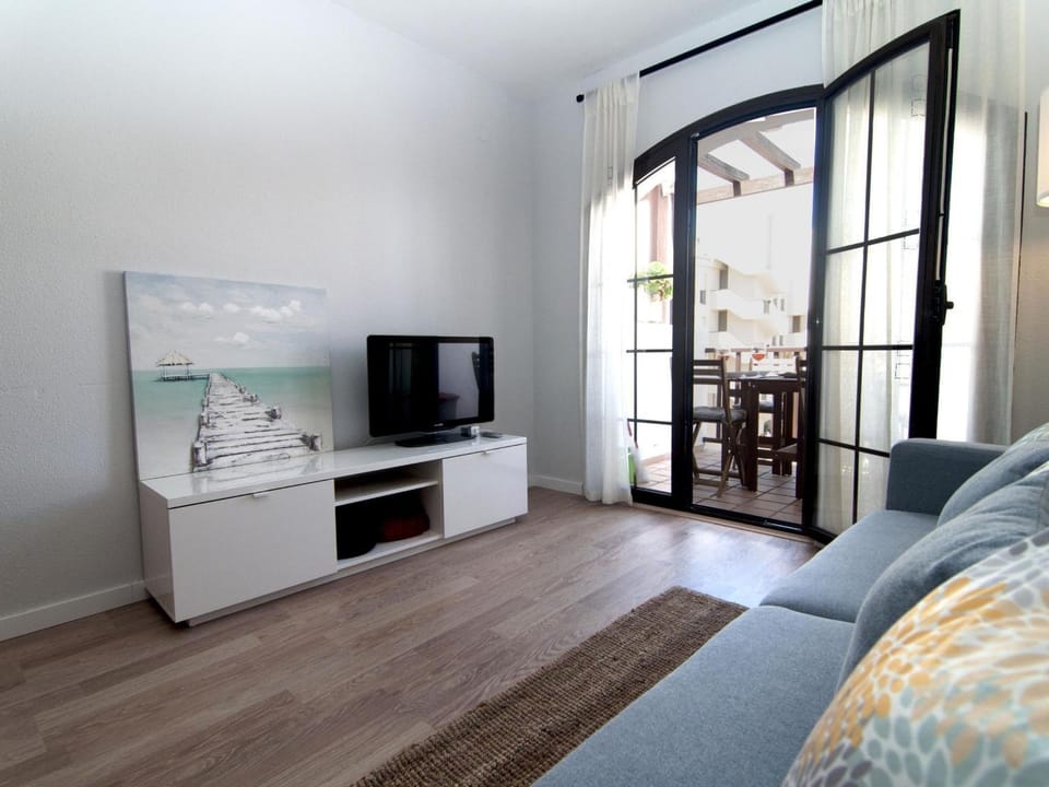 Apartamento cómodo renovado en el corazón del puerto de L'Escala - HISP-7-84 Apartment in L'Escala