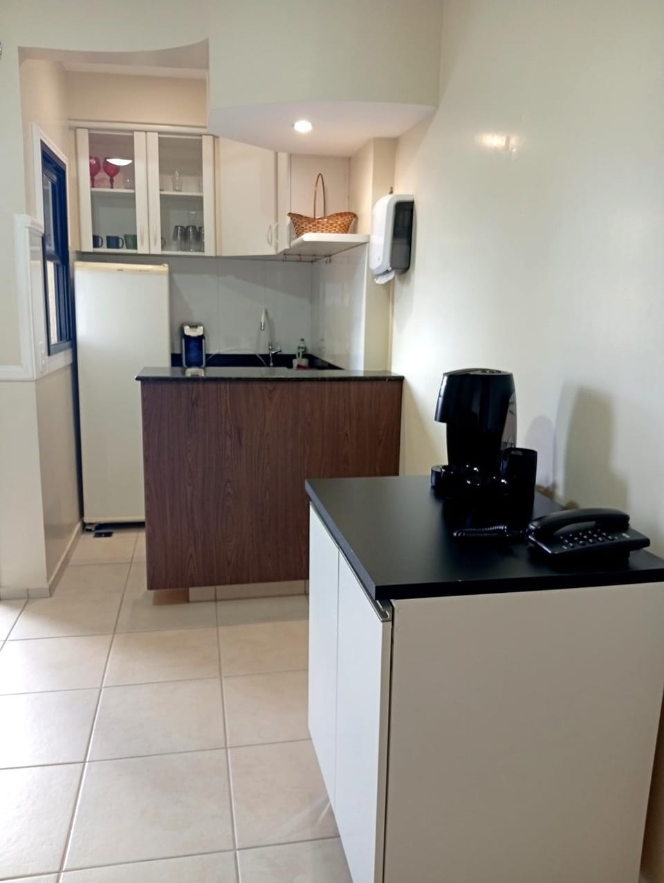locker, minibar, kitchen