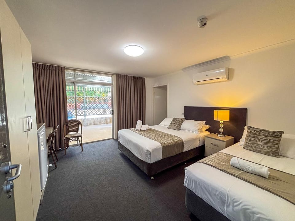 Gracelands Parkes Motel in Parkes