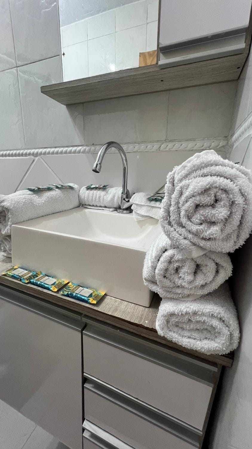 Bathroom, towels