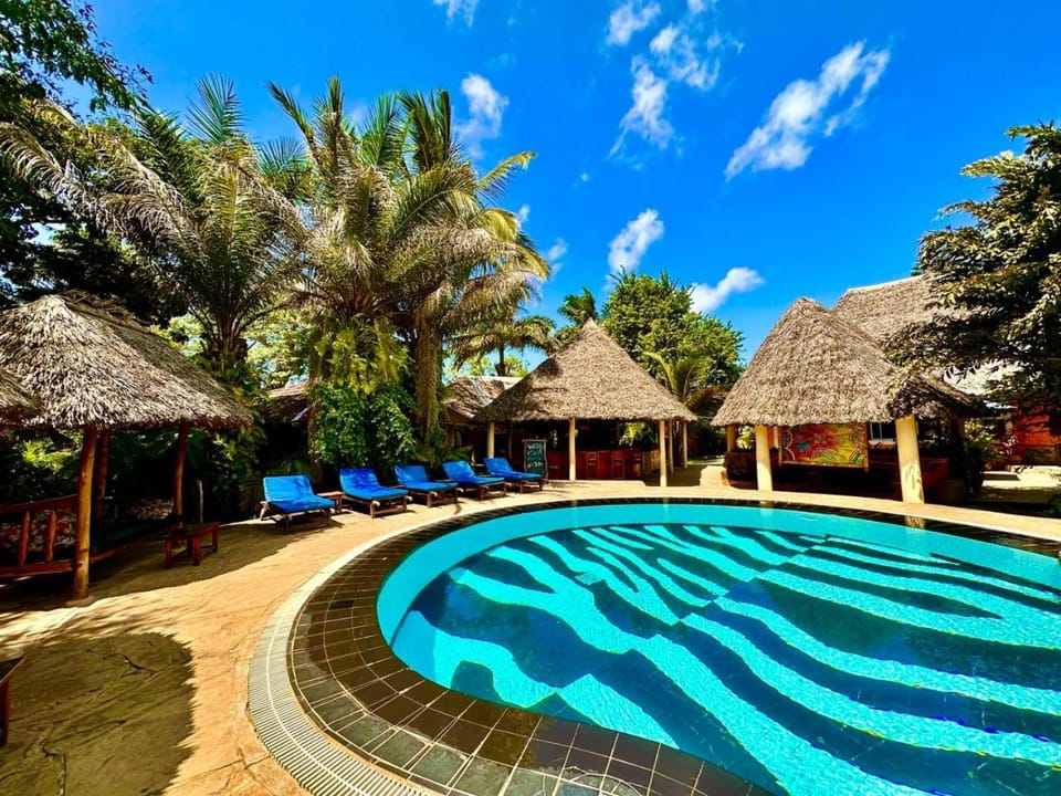 Swimming pool