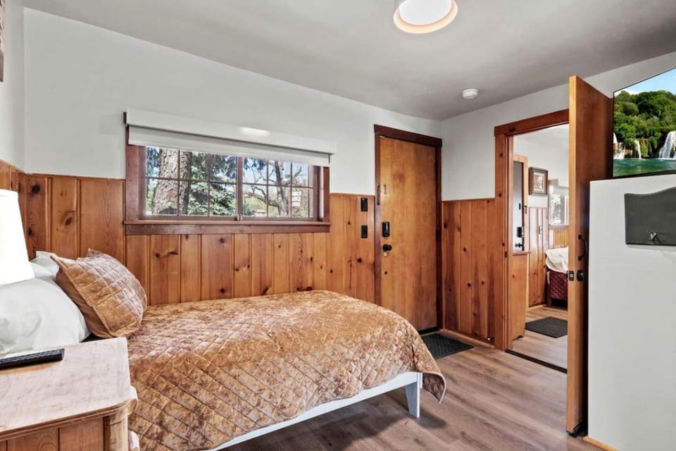 Cozy Cabin Escape with Scenic Trails, Fire Pit & Outdoor Space in Colorado Springs, Colorado Cabin in Colorado Springs