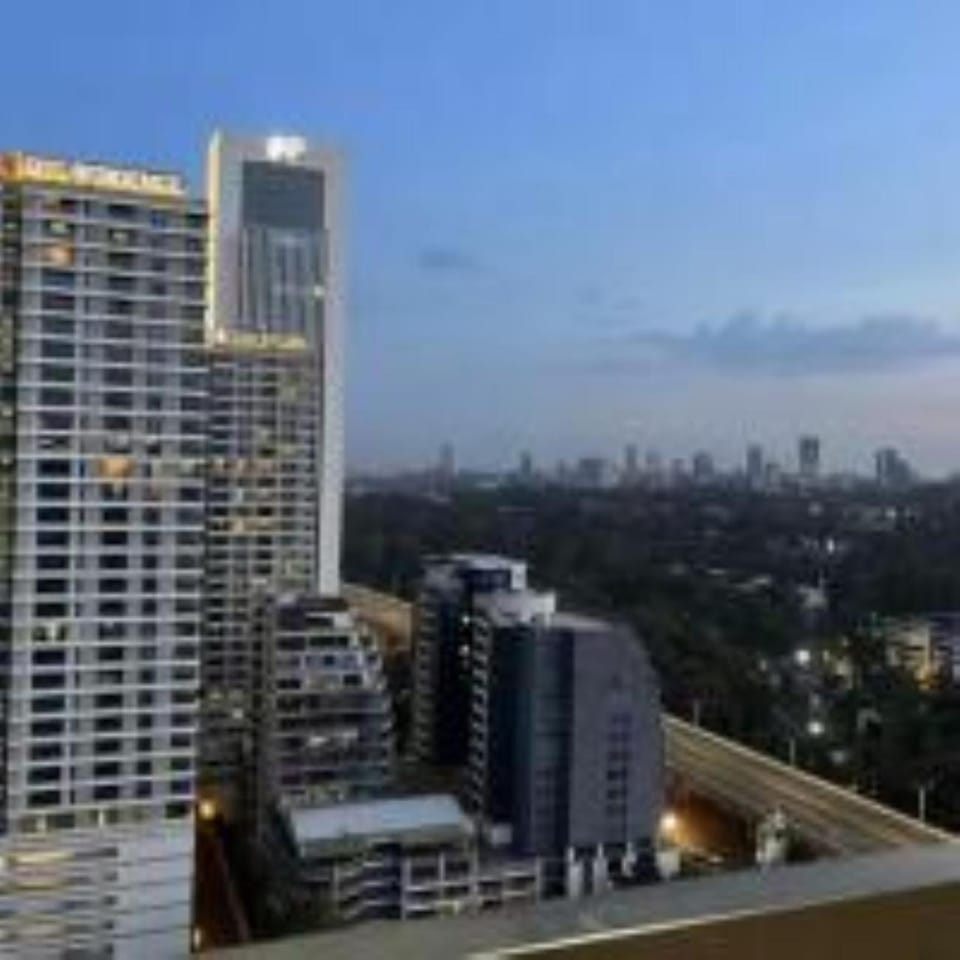 Executive living one bedroom apartment with fully equipped gym swimming pool child play ground and amazing scenic city views Apartment in Nairobi