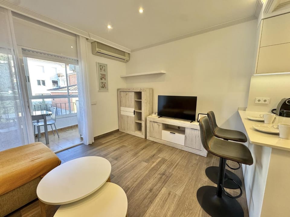TV and multimedia, Living room, air conditioner