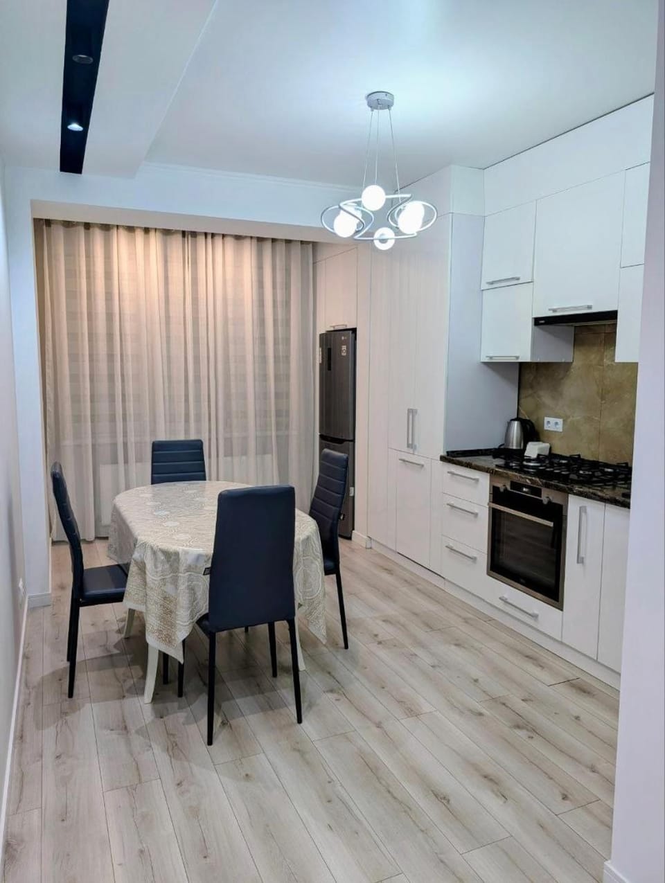 Living room, Seating area, Dining area