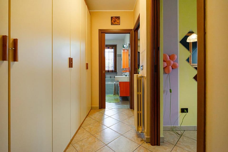 Spacious Accommodation in Lainate - 2 Large Bedrooms for 4 Apartment in Lainate
