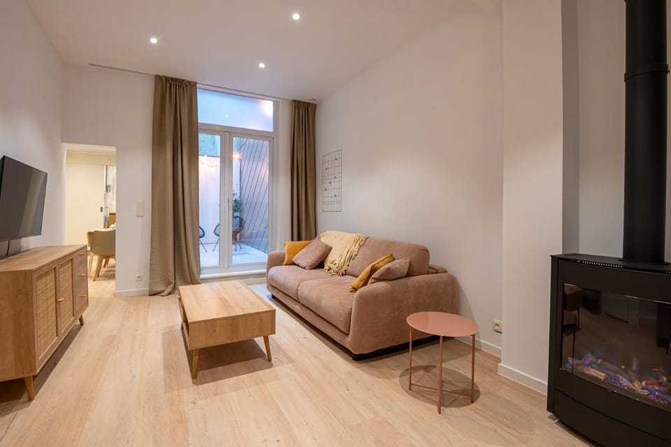 Stylish Coastal Apartment with Fireplace & Terrace in Oostende Apartment in Ostend