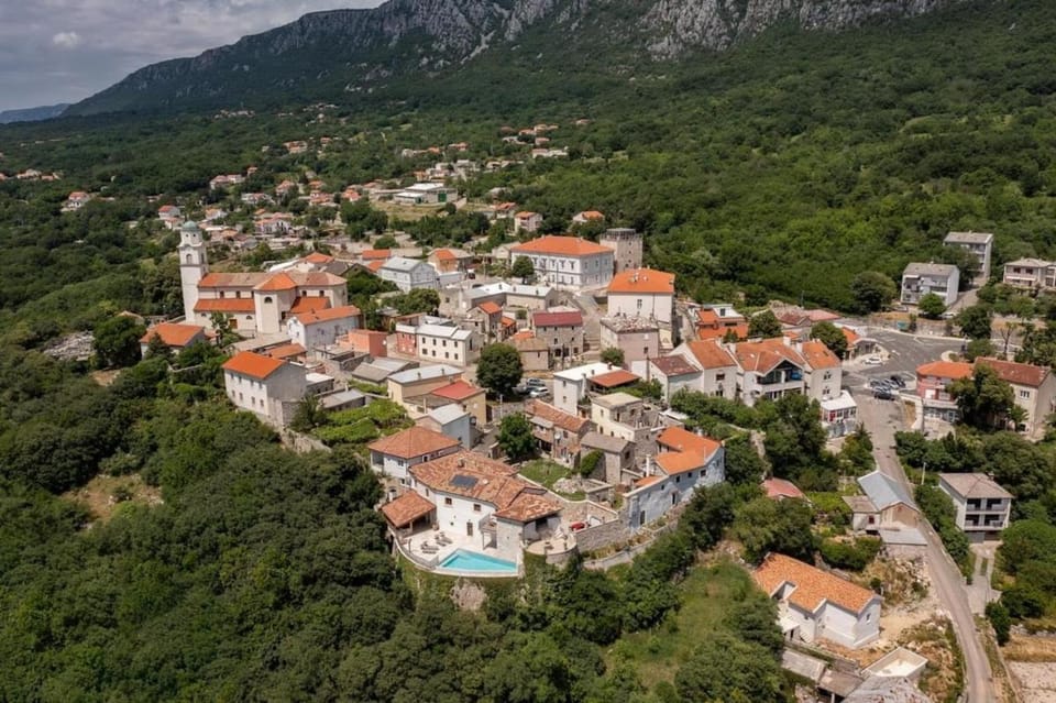 Castle with Stunning Views by AneoTravel Villa in Primorje-Gorski Kotar County