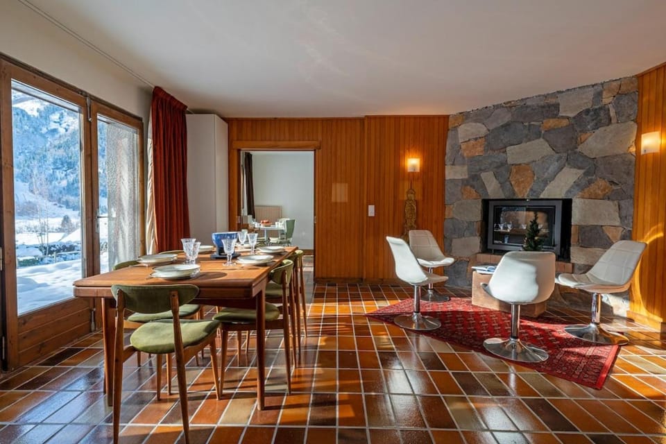 Chalet Hautes Pierres 11 lits idéal grand groupe Chalet in Les Contamines-Montjoie
